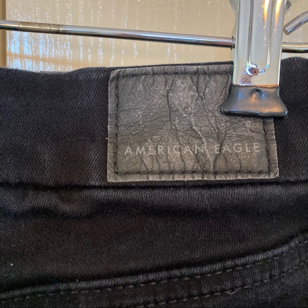 American Eagle Black AE Ne(x)t Level Curvy High-Waisted Short Short - Picture 9 of 14